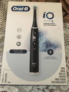 فرشاة اسنان اورال بي اي او سيريس 6 Oral-B™ iO Series الذكية + هدية مع المنتج photo review